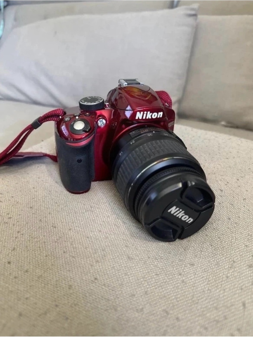 Nikon Red DSLR D3200 Camera with Black Zoom Lens